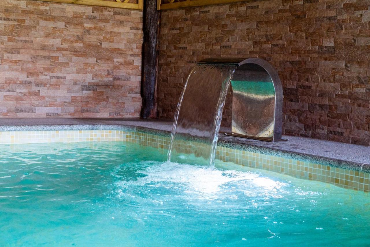 Albergue Gbc Caldas كالداس دي ريس المظهر الخارجي الصورة