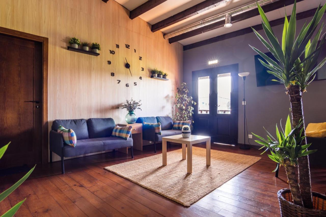 Albergue Gbc Caldas كالداس دي ريس المظهر الخارجي الصورة