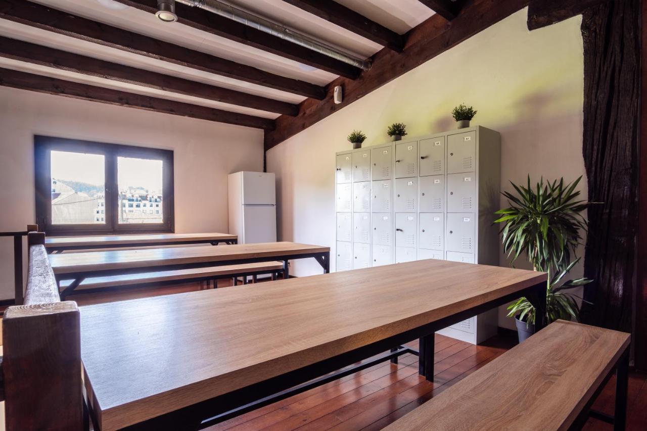 Albergue Gbc Caldas كالداس دي ريس المظهر الخارجي الصورة